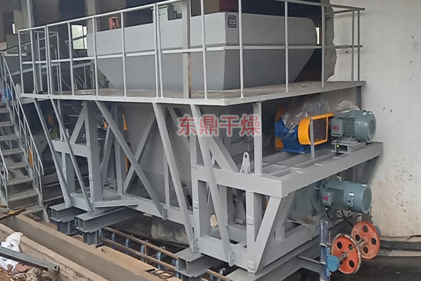 打散加料機(jī)，五軸打散給料機(jī)，打散喂料機(jī)